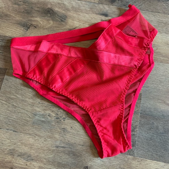 VS Valentine’s Day High Wasited Strappy Mesh Ribbon Cheeky Panty